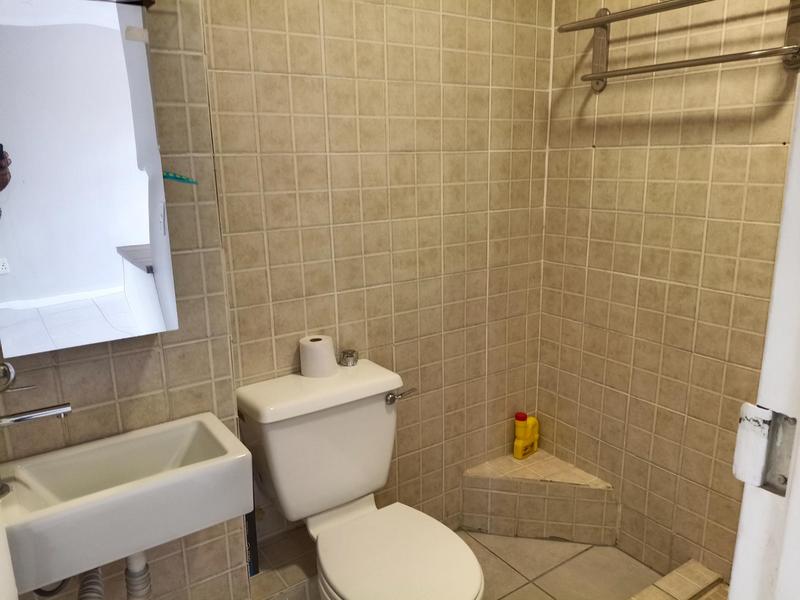 To Let 2 Bedroom Property for Rent in Pinelands Western Cape